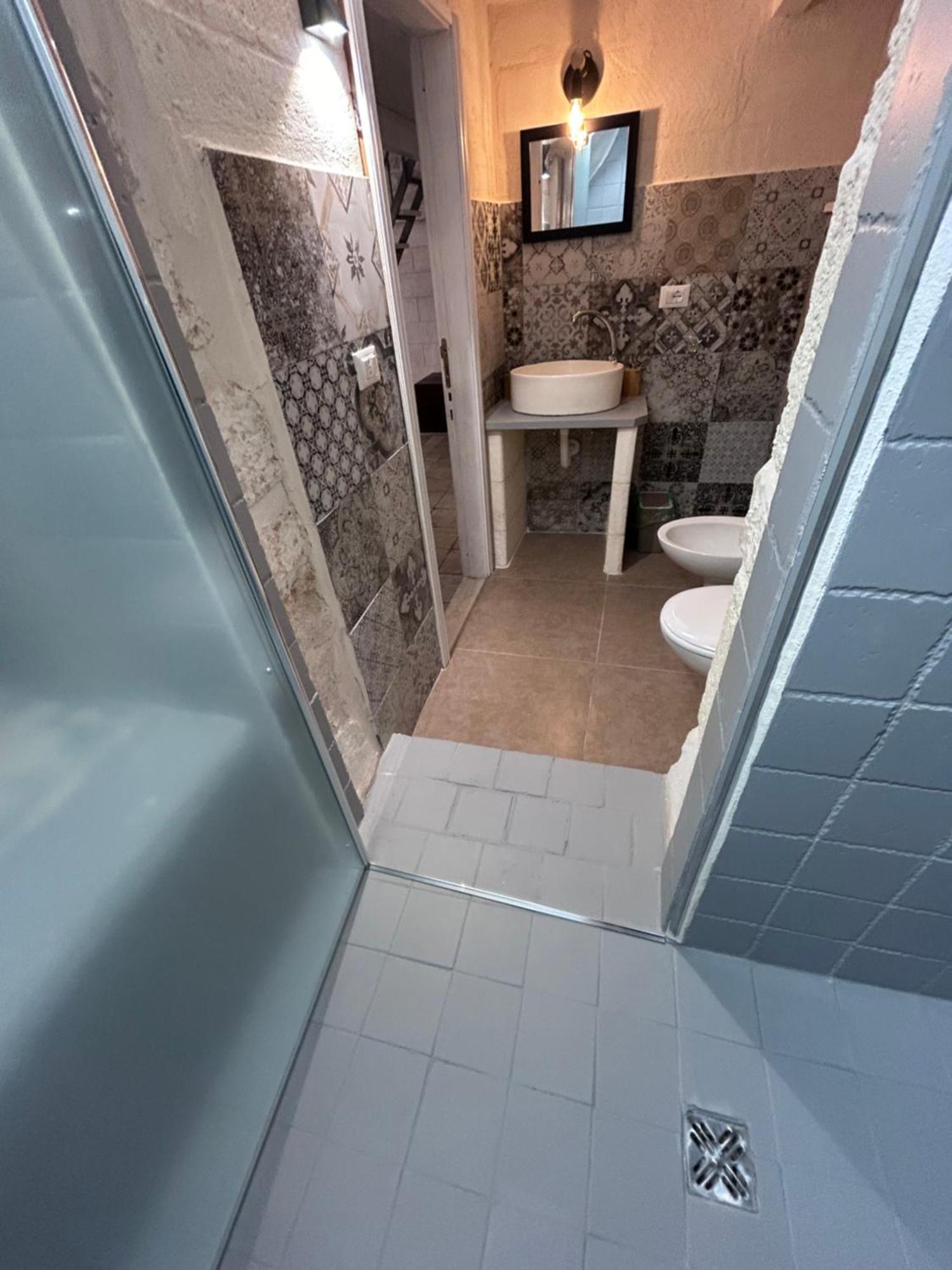 La 13 Guest House Остуні Екстер'єр фото