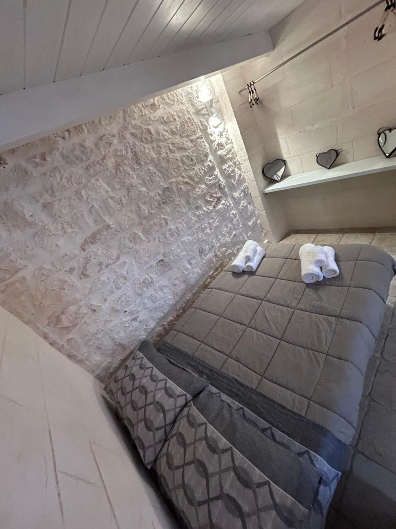 La 13 Guest House Остуні Екстер'єр фото
