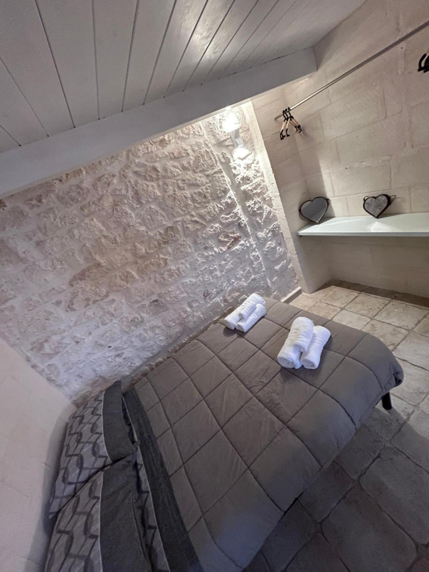 La 13 Guest House Остуні Екстер'єр фото